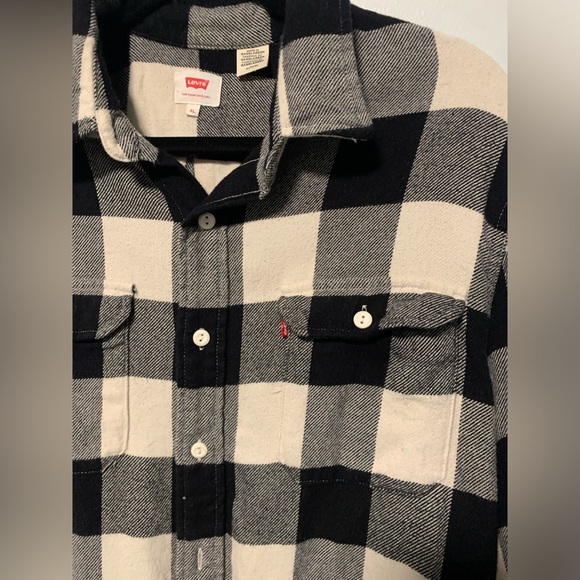 Levi’s Flannel Shirt - Picture 3 of 4